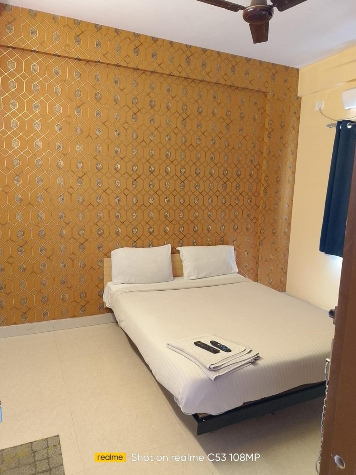 Hotel Pallavi Grand Μπανγκαλόρ Εξωτερικό φωτογραφία
