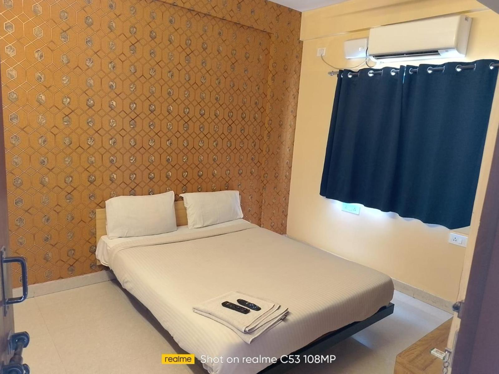 Hotel Pallavi Grand Μπανγκαλόρ Εξωτερικό φωτογραφία
